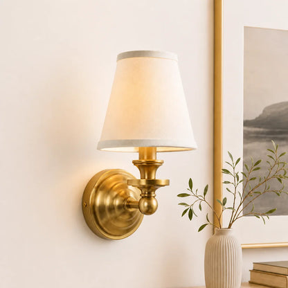 Vintage Wandlamp met Linnen Kap en Messing Armatuur – Retro Design voor Slaapkamer en Woonkamer