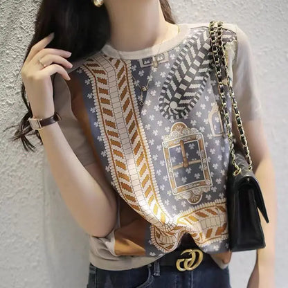 Vrouwelijke Zomerblouse Satijn Met Bloemenprint