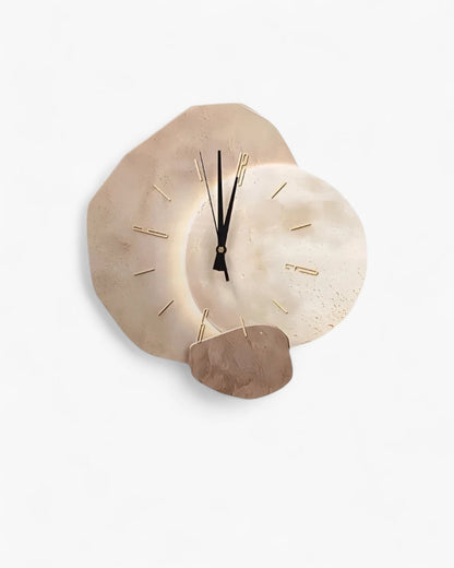 Wandklok met Maanreliëf en Optionele Verlichting Zwart Goud Betonlook Scandinavisch Interieur Decoratief Tijdweergave Woonkamer Slaapkamer Kantoor Modern Minimalistisch Wanddecoratie
