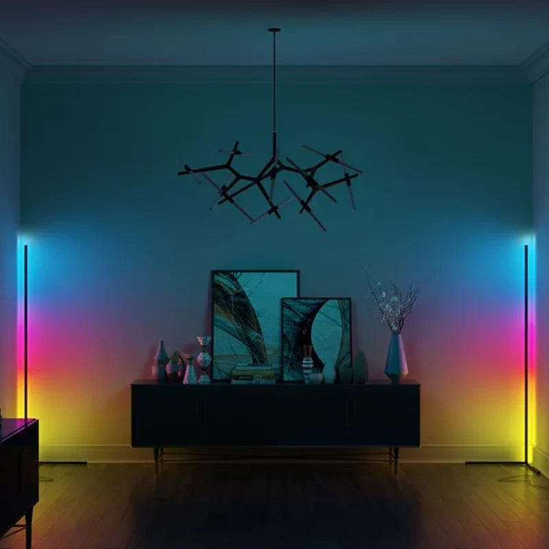 Moderne Hoek Vloerlamp Met Geïntegreerde LED Verlichting En Slim Ruimtebesparend Design