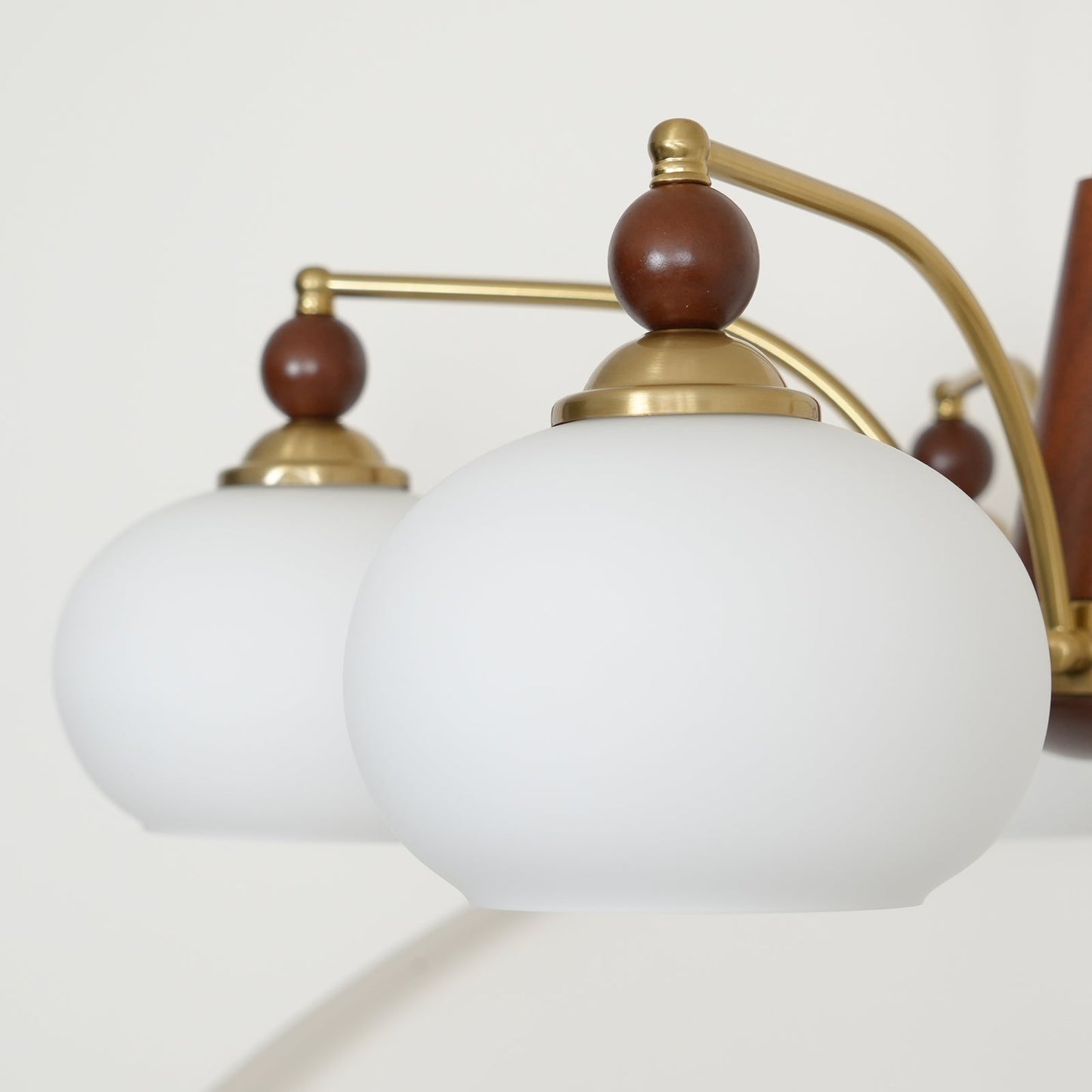 Retro Calliope Kroonluchter – Metalen Hanglamp met Glazen Kappen – 3, 5 of 8 Lichtpunten – Klassiek Vintage Design voor Eetkamer en Woonkamer