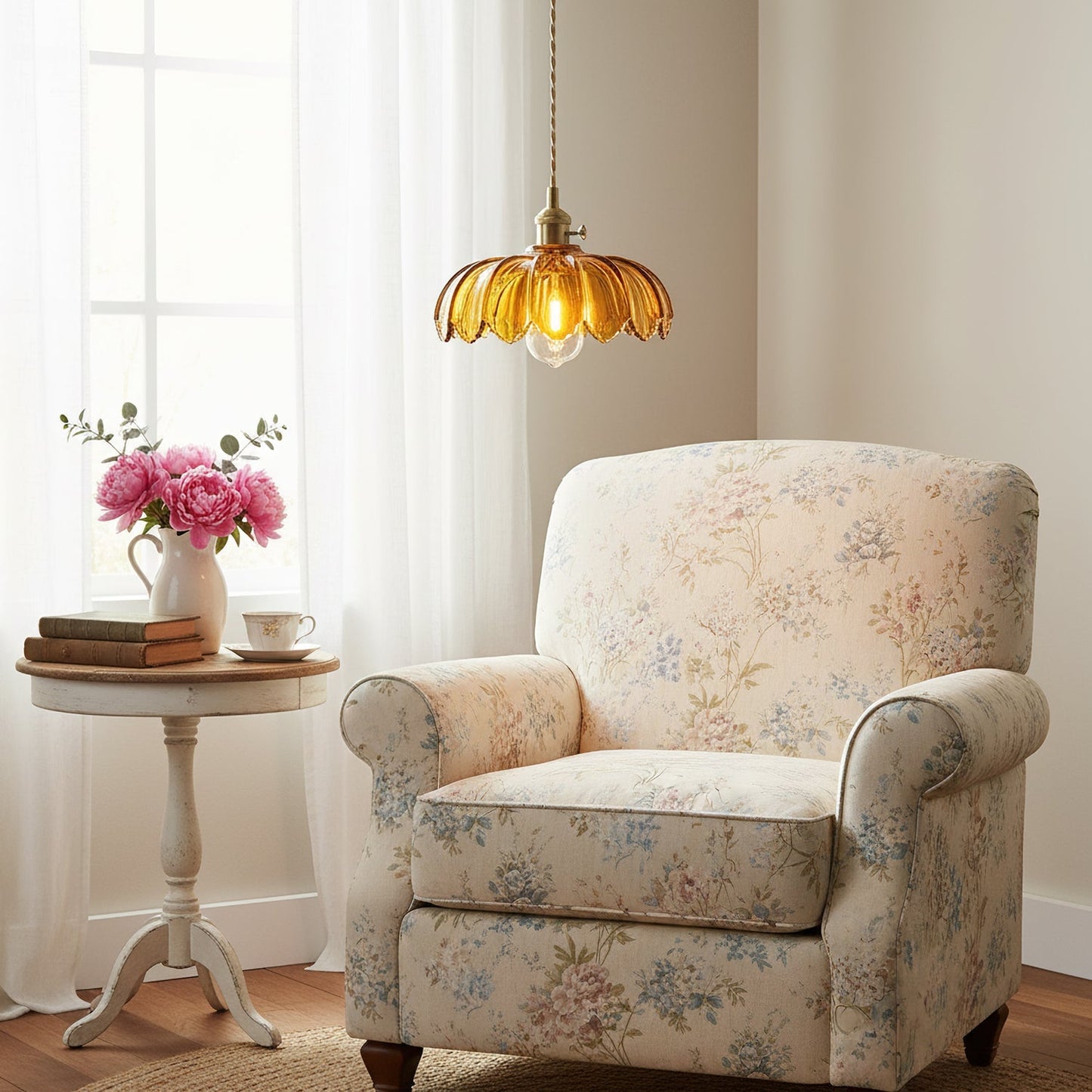 Retro Hanglamp met Bloembladkap en Messing Armatuur – Vintage Elegantie in Zes Glaskleuren – Enkele of Drievoudige Lichtpunten
