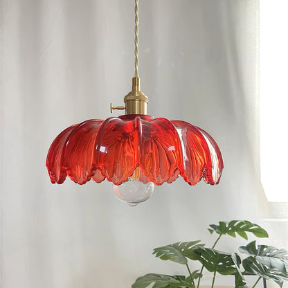 Retro Hanglamp met Bloembladkap en Messing Armatuur – Vintage Elegantie in Zes Glaskleuren – Enkele of Drievoudige Lichtpunten