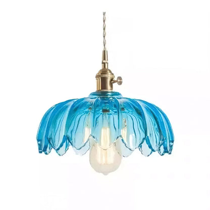 Retro Hanglamp met Bloembladkap en Messing Armatuur – Vintage Elegantie in Zes Glaskleuren – Enkele of Drievoudige Lichtpunten