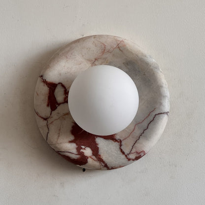 Ronde Design Wandlamp Met Marmeren Achterplaat En Glazen Bol Voor Hal En Slaapkamer