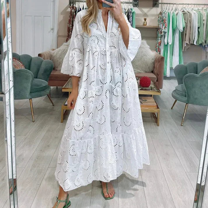 Vrouwelijke Zomerjurk met Geborduurde Oogjes Elegant