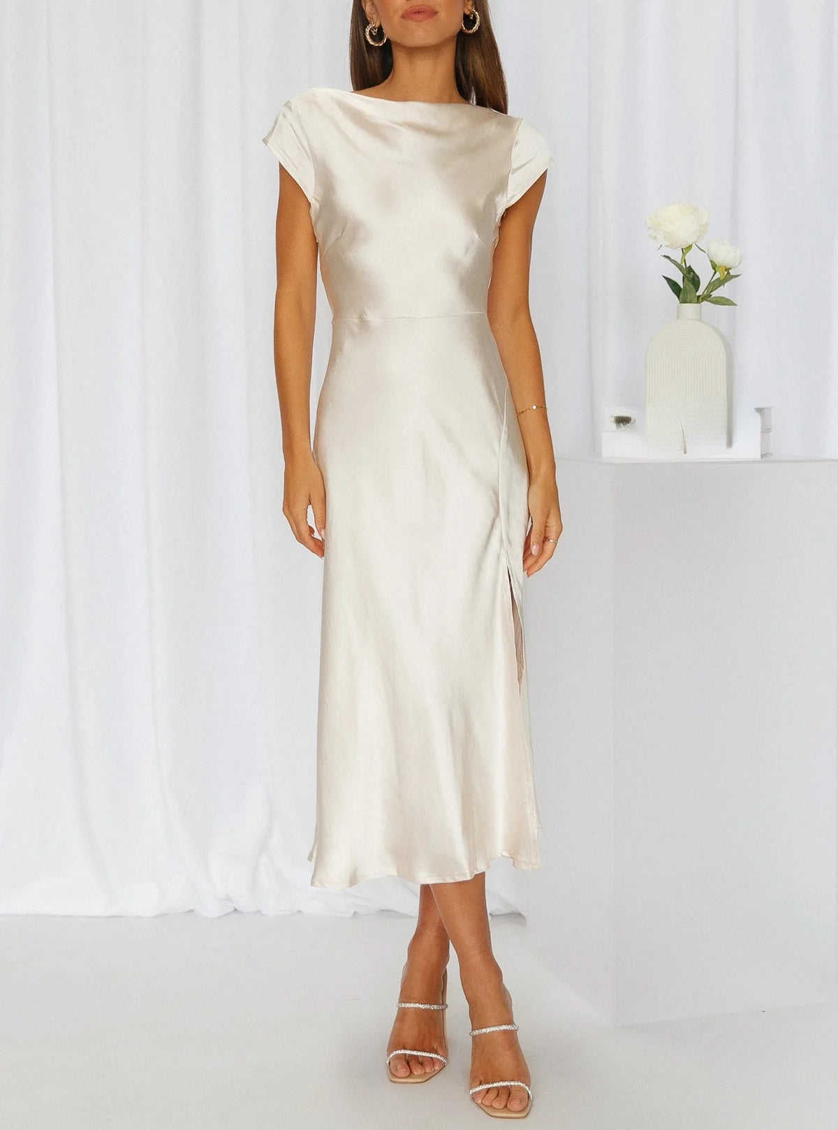 Bruiloftsjurk Elegante Glanzende Jurk met Rijke Details