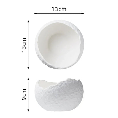 Sculptural Serveerkom van Porselein voor Desserts en Hapjes in Modern Minimalistisch Design