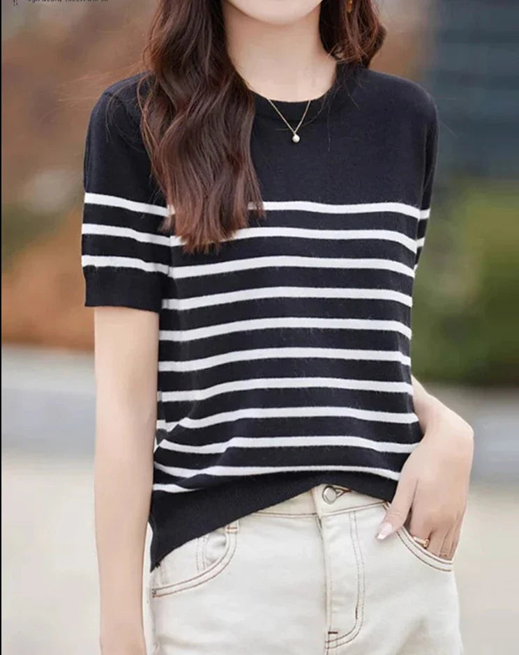Zomerse Blouse Gestreept Vrouwelijk Model - StudioMarella