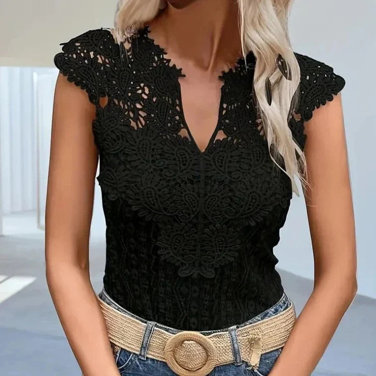 Vrouwelijke Blouse met Kanten Versiering - StudioMarella