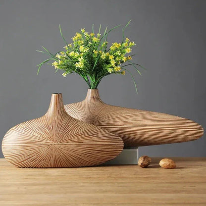 Decoratieve Gebeeldhouwde Vaas in Zandsteenstijl – Handgevormde Woondecoratie voor Bloemen & Styling