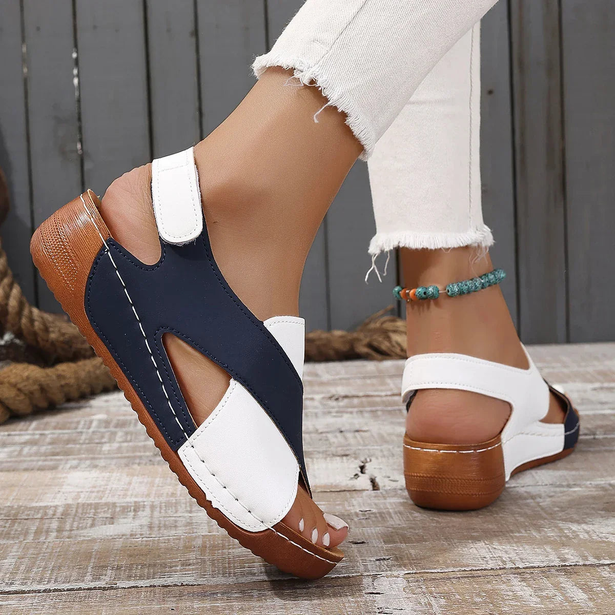 Wedge Sandalen met Contrastkleuren Comfortabel