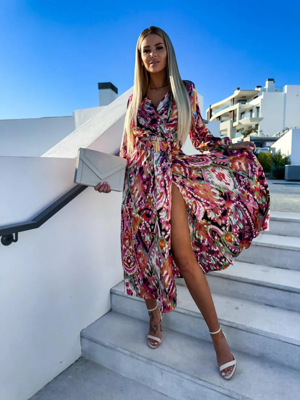 Elegante Jurk met Hoge Split en Taille Accent - StudioMarella