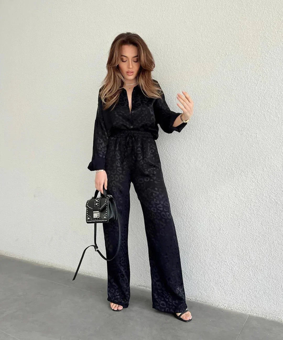 Vrouwelijke Blouse en Broek Set Comfortabel en Elegант