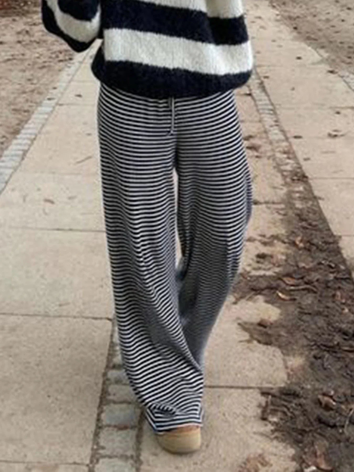 Dames Oversized Broek Blauw Gestreept Comfy Stijl
