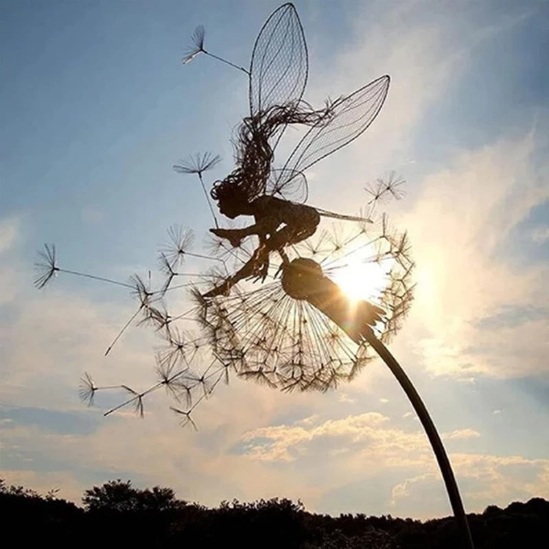 Metalen Tuinsteker Fee met Paardenbloem 75cm Decoratie voor Tuin Gazon Bloembak Magisch Sprookjesbeeld Windbestendig Fantasiebeeld Fantasieliefhebbers Romantische Tuininrichting Dromerig Accent