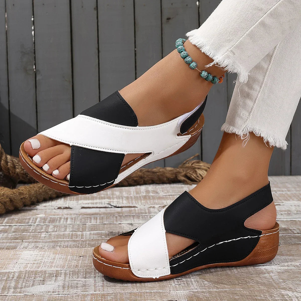 Wedge Sandalen met Contrastkleuren Comfortabel