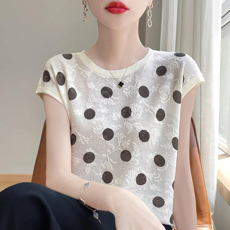 Vrouwelijke Zomer Blouse met Polka Dots
