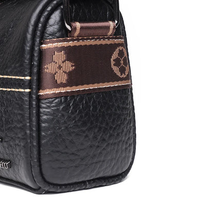 Leren Schoudertas Elegant Donkerbruin Designerstijl