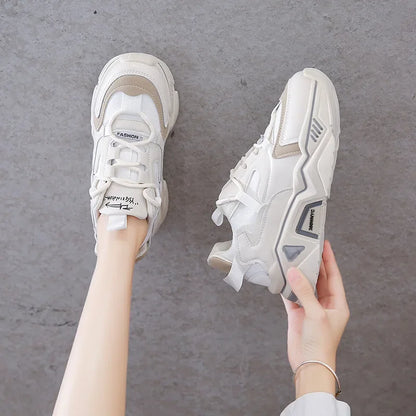 Hoge Wedgesneakers Luxe Herfststijl
