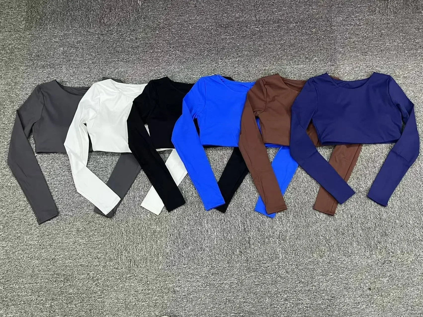 Vrouwelijke Cropped Top met Push-up Lange Mouwen