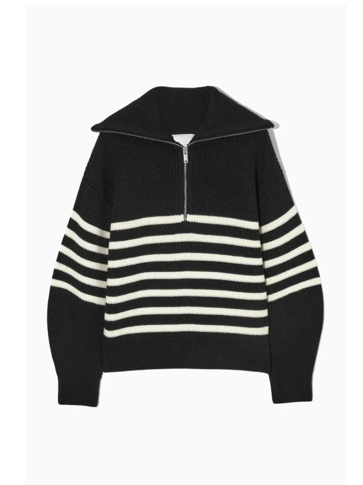 Dames Trui Wijd Met Turtleneck En Gestreepte Details
