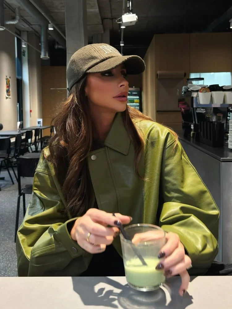Vegan Leren Damesjas Olijfgroen Streetwear Stijl