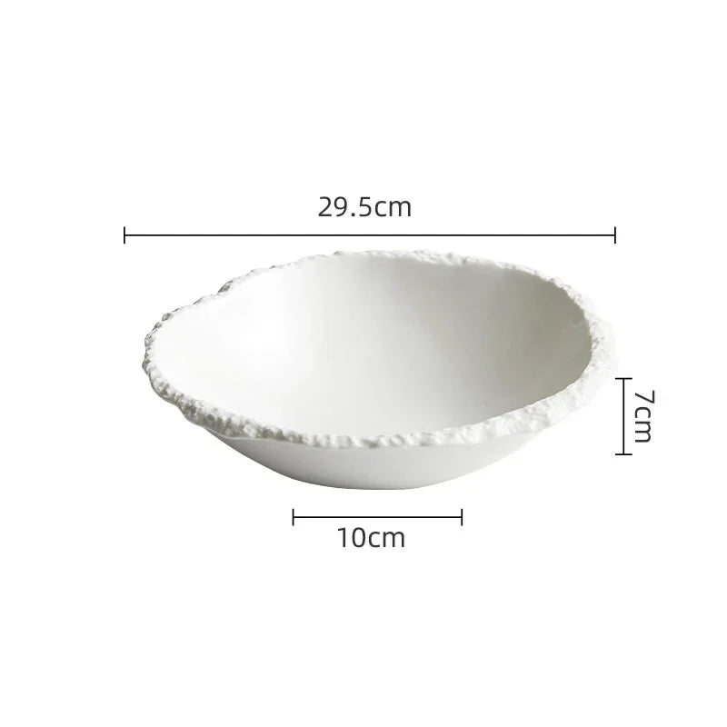 Keramische Serveerschaal met Rustieke Afwerking – Handgemaakte Tafelpresentatie voor Maaltijden