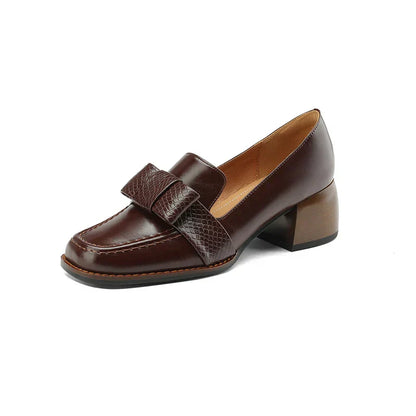 Dames Loafers Met Knoopdetail
