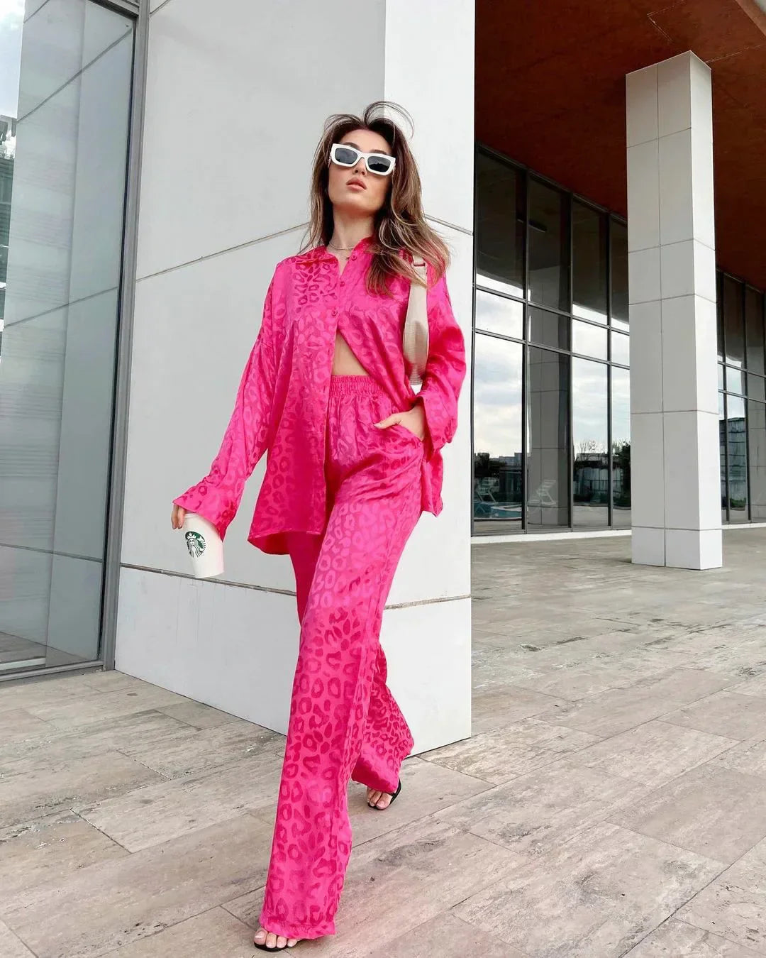 Vrouwelijke Blouse en Broek Set Comfortabel en Elegант