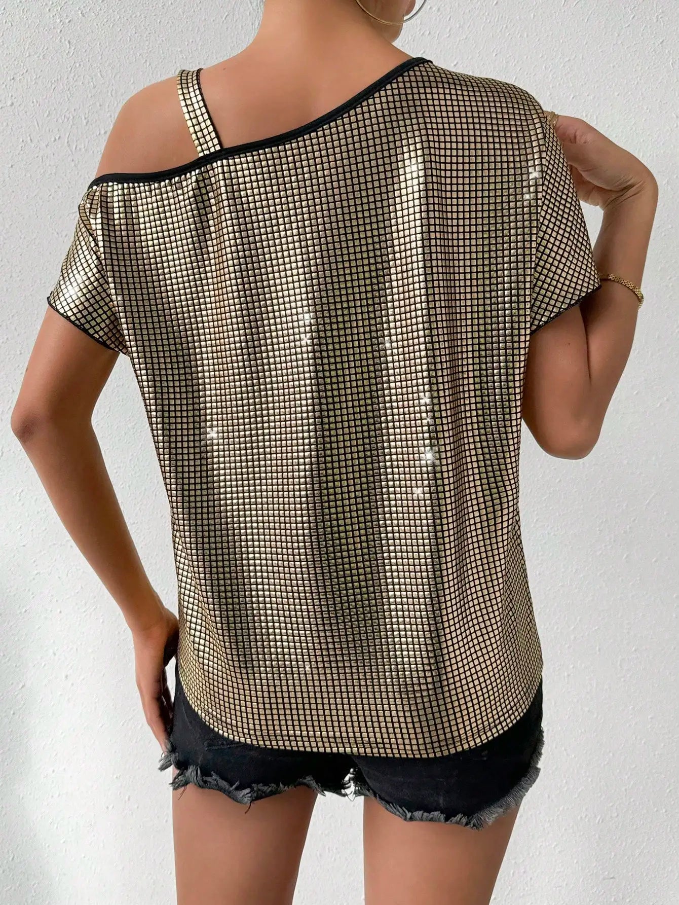 Vrouwelijke Top met Kraag Asymmetrisch Design