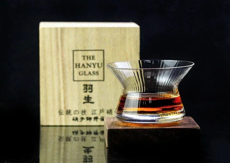 Kristalglazen Whiskeyglas met Trechterdesign 170ml voor Aromatische Ervaring | Handgemaakt Japans Drinkglas met Houten Kist | Premium Whiskyglazen Set voor Kenners Liefhebbers Cadeau