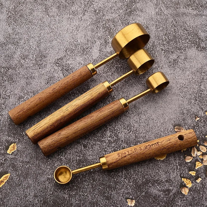 Maatlepelset 8-Delig RVS met Houten Handvat - Nestbaar Keukengerei voor Bakken en Koken