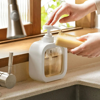 Minimalistische zeepdispenser voor badkamer en keuken met Scandinavisch design