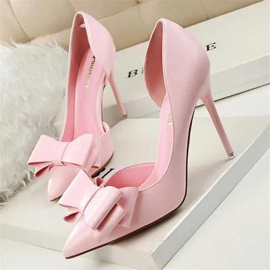 Pumps met Strik Detail en Puntige Neus voor Vrouw - StudioMarella