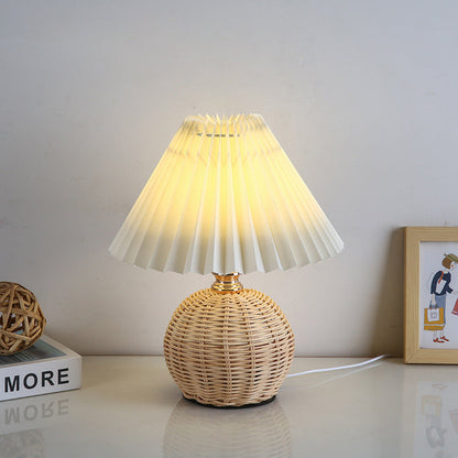 Rotan Tafellamp Geplooide Kap USB 5W Slaapkamer Nachtkastje Scandinavisch Boho Sfeerverlichting Riet Bureau Leeslamp