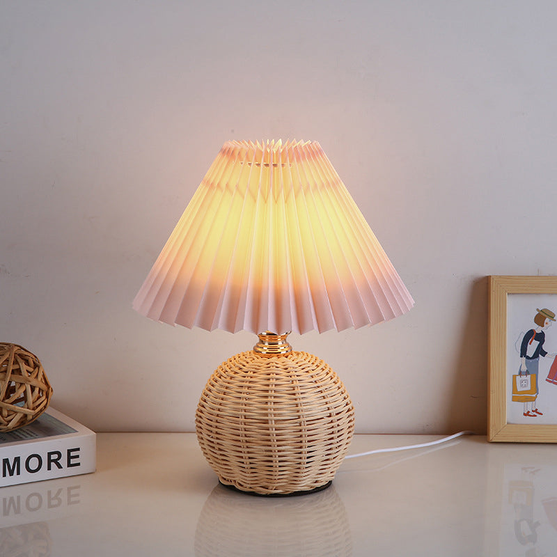 Rotan Tafellamp Geplooide Kap USB 5W Slaapkamer Nachtkastje Scandinavisch Boho Sfeerverlichting Riet Bureau Leeslamp