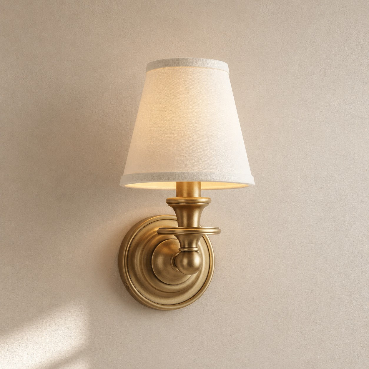Wandlamp met stoffen kap en zwanenhalsarm – smeedijzeren armatuur met verstelbare leeslamp