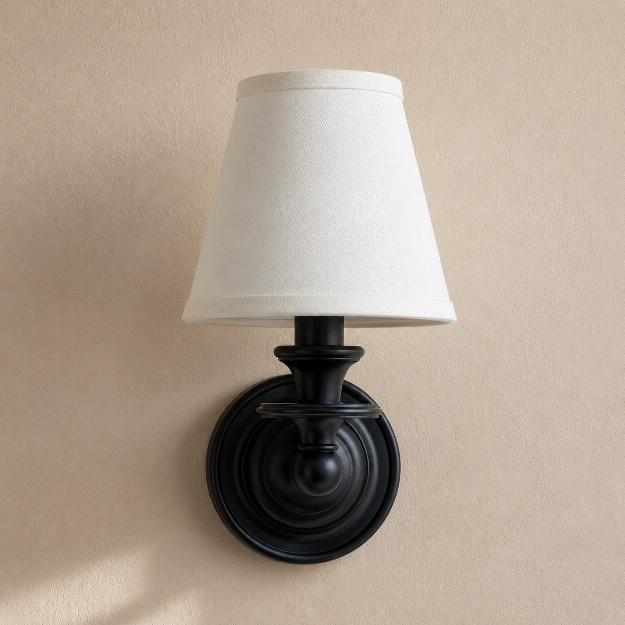 Wandlamp met stoffen kap en zwanenhalsarm – smeedijzeren armatuur met verstelbare leeslamp
