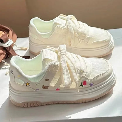 Kleurrijke Cartoon Sneakers Zomer Collectie