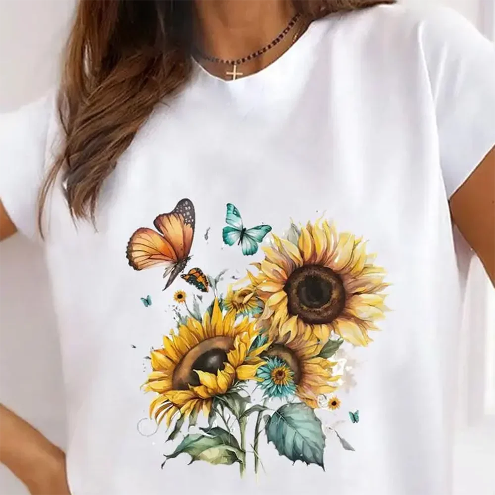Plus Size T-shirt Vrouwelijk Hartelijk Ontwerp - StudioMarella