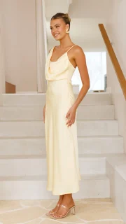 Elegante Sandalen met Kruisband en Riem