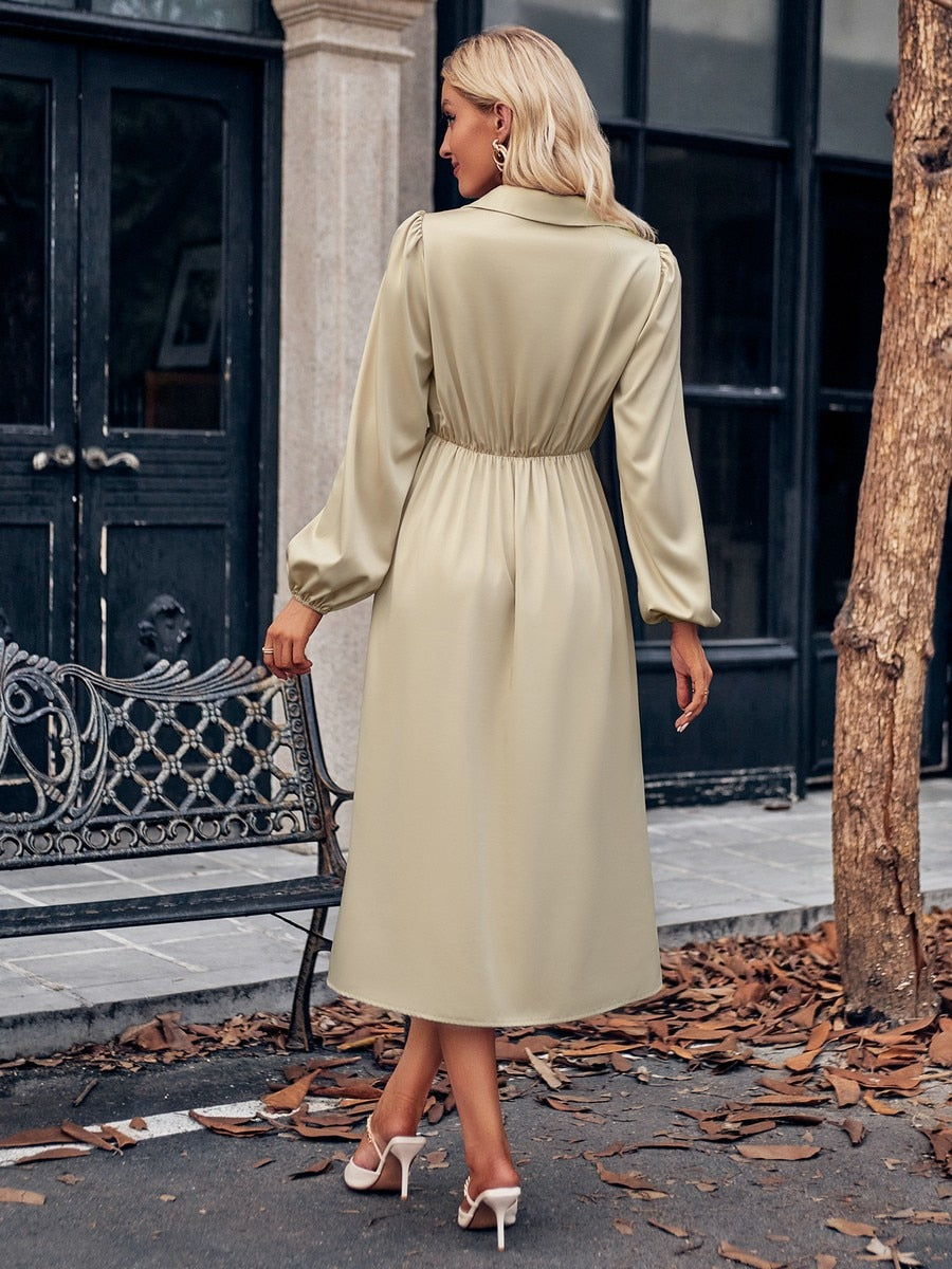 Elegante Wikkeljurk Beige Satijnjurk Vrouwen