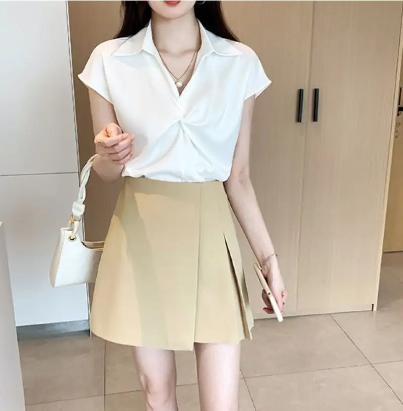 Vrouwelijke Zomerblouse Korte Mouwen Satijn Look