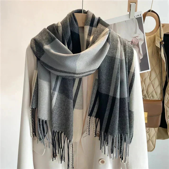 Geruite Sjaal met Klassiek Patroon – Warm & Stijlvol Accessoire voor Herfst en Winter