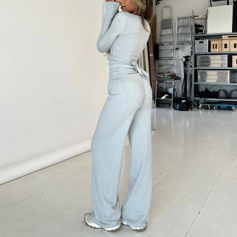 Vera | Set Lounge Vintage - T-Shirt a V e Pantaloni Elastici-5