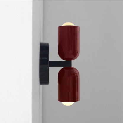 Moderne Wandlamp met Kleurrijke Kap – Glazen Lichtpunt voor Levendige Ruimtes