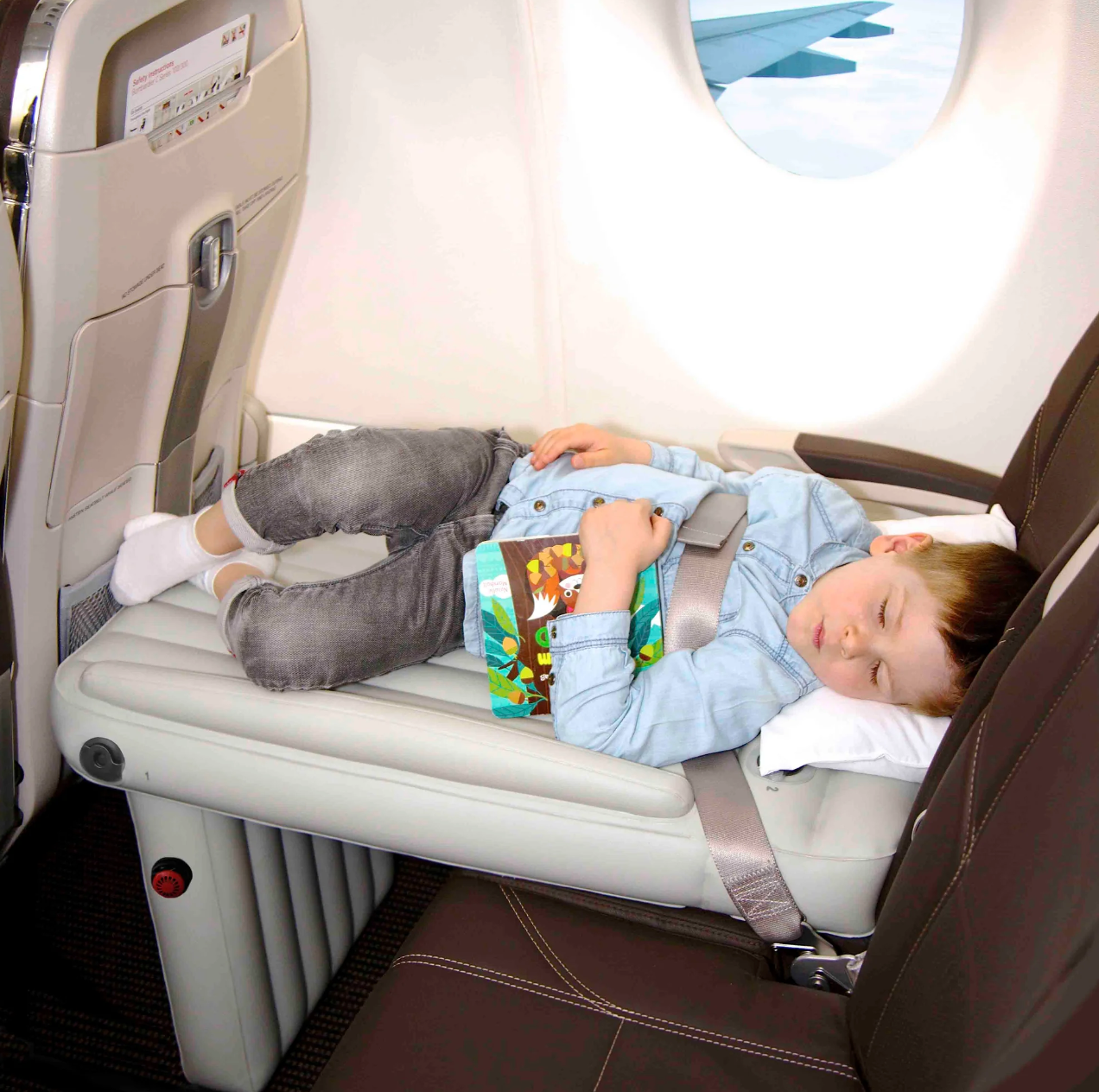 Opblaasbaar vliegtuigbed kind 90 x 45 cm PVC vliegtuigstoel reisbed voor kinderen compact met pomp