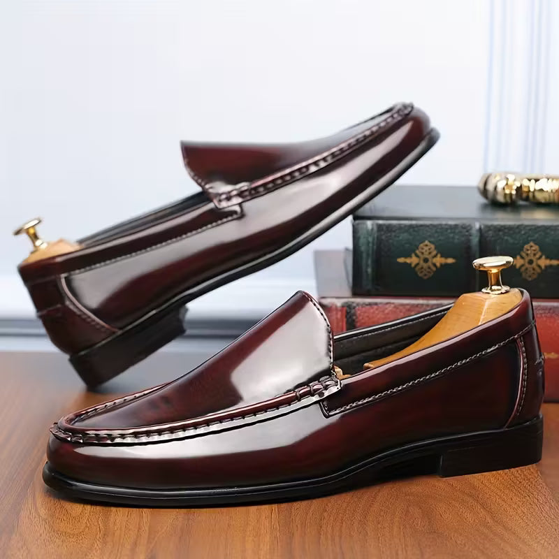 Schoenen met lichtgewicht ontwerp en puntige neus