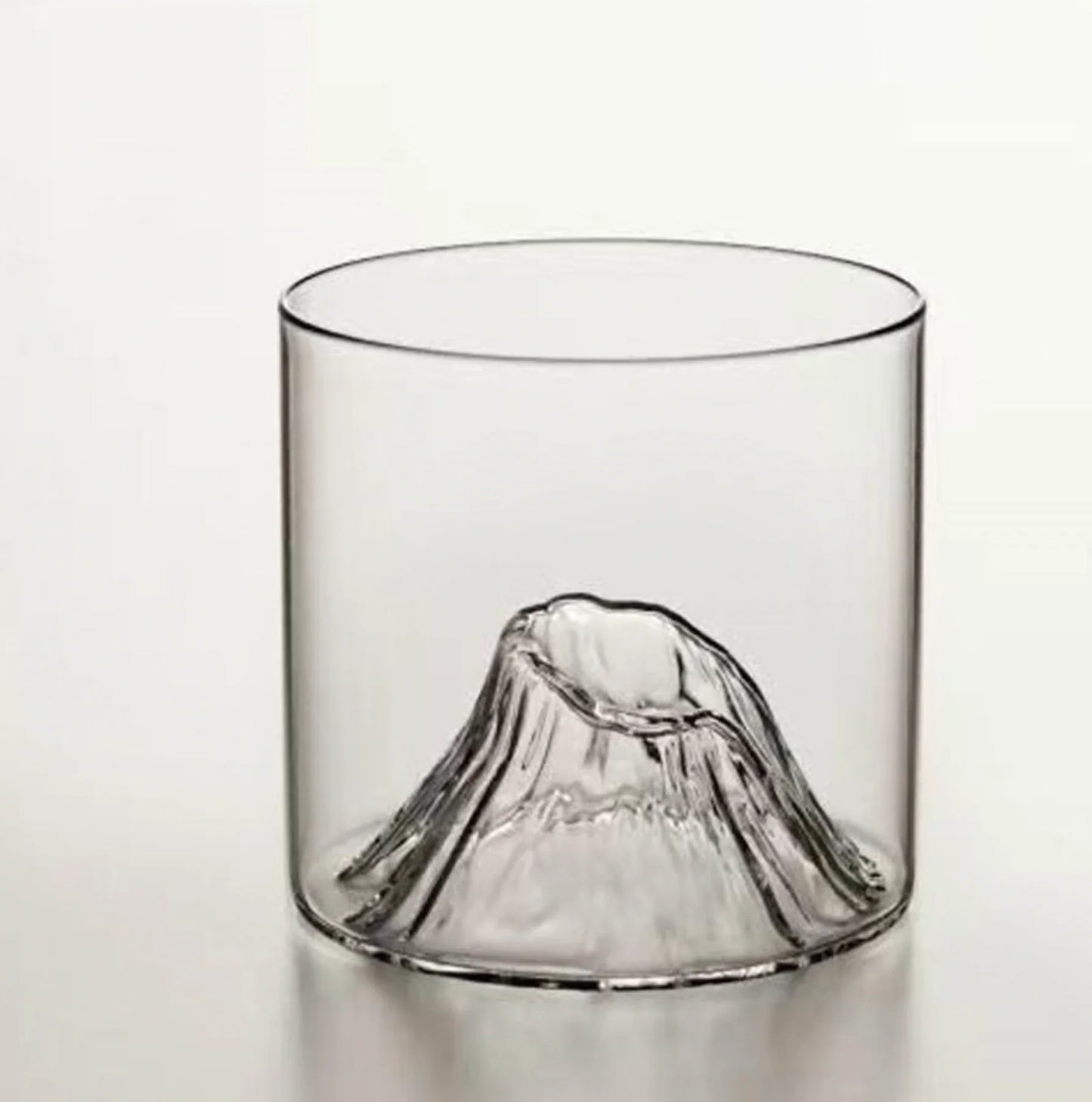Handgemaakt Whiskyglas met Vulkaankrater Bodem 200ml Hittebestendig Glas Japanse Ambacht Premium Whisky Glas
